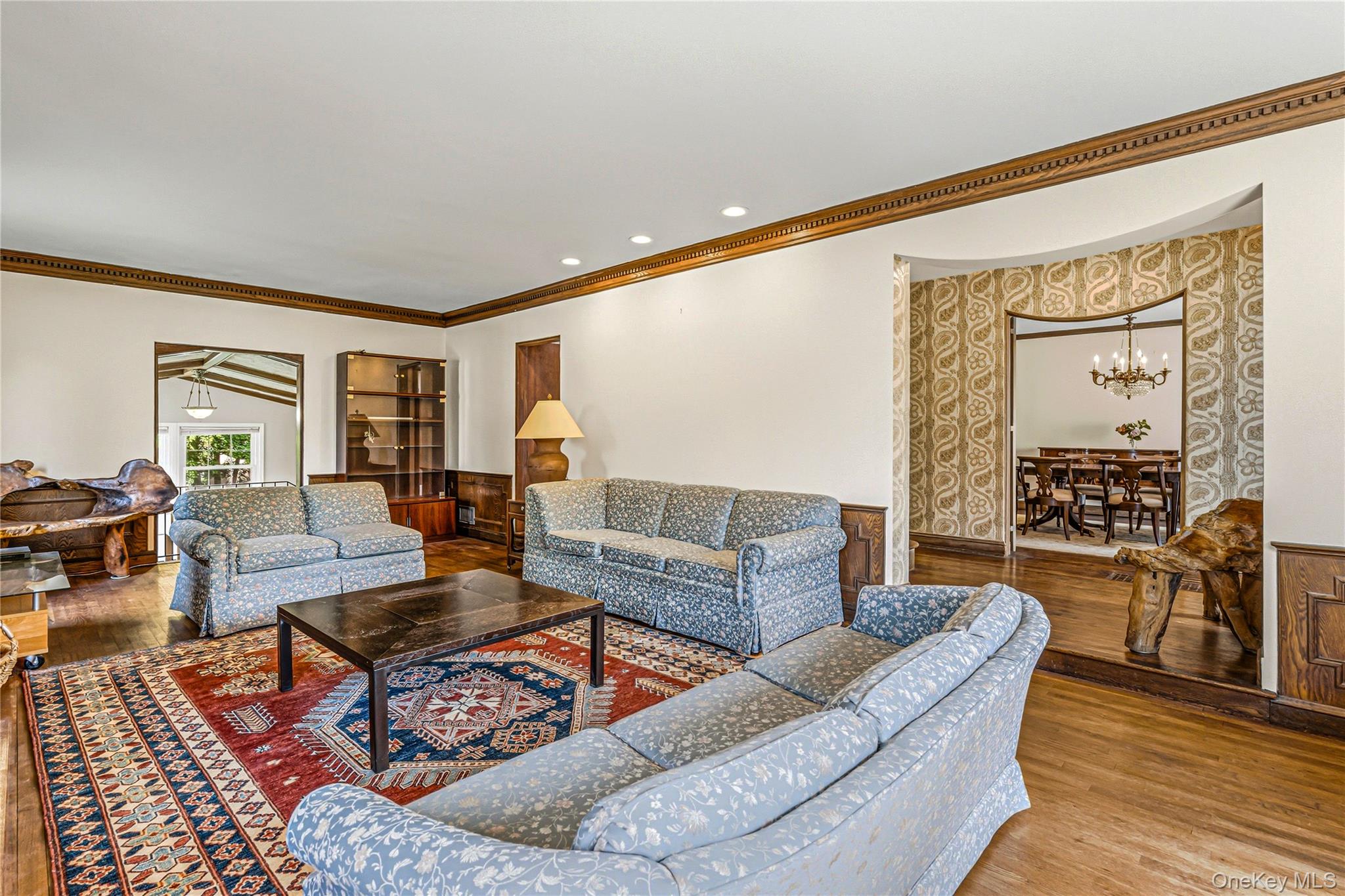 36 Strathmore Road Great Neck, NY 11023 - Photo 6 of 39
