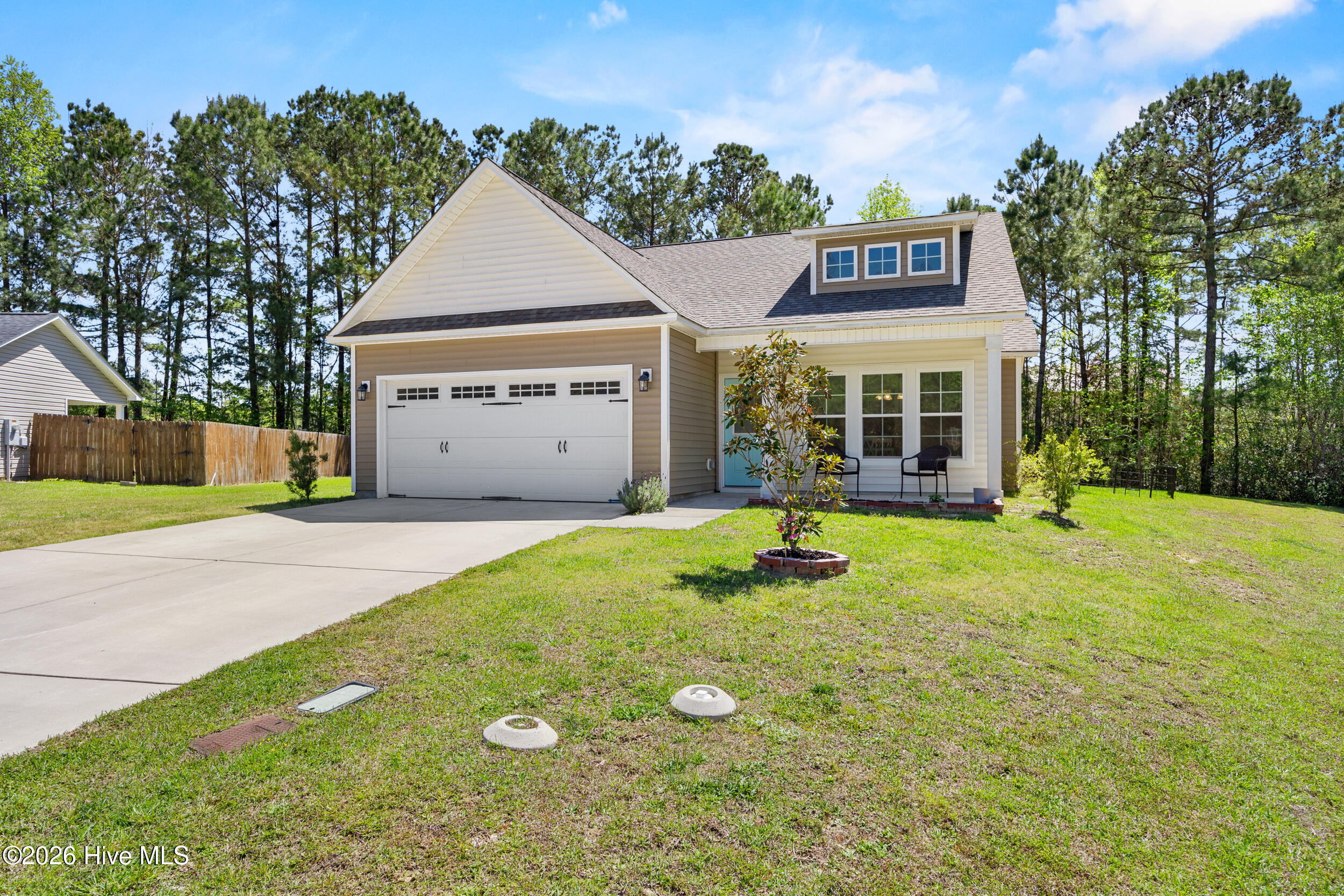 107 Clymer Court Hubert, NC 28539 - Photo 4 of 44 4_front exterior