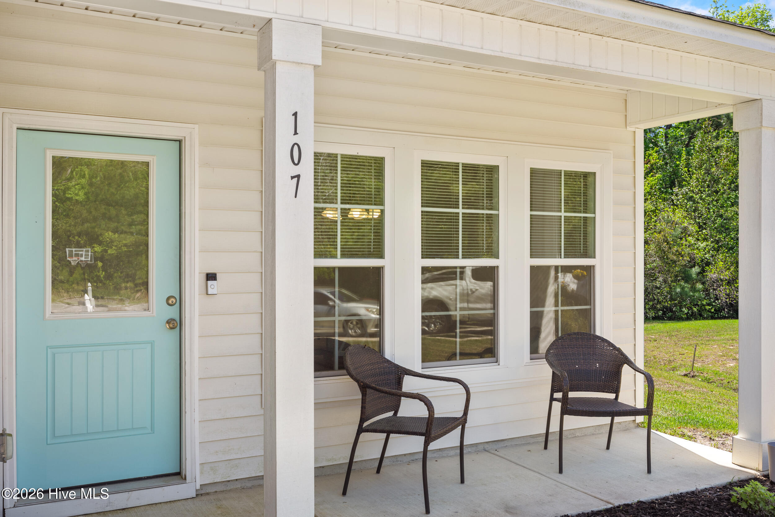 107 Clymer Court Hubert, NC 28539 - Photo 5 of 44 5_front entryway