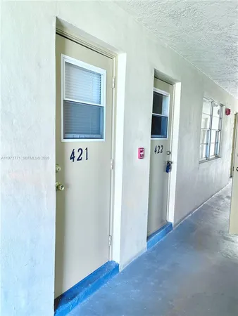 $129,999 | 2145 Pierce Street, Unit 421, Hollywood, FL 33020