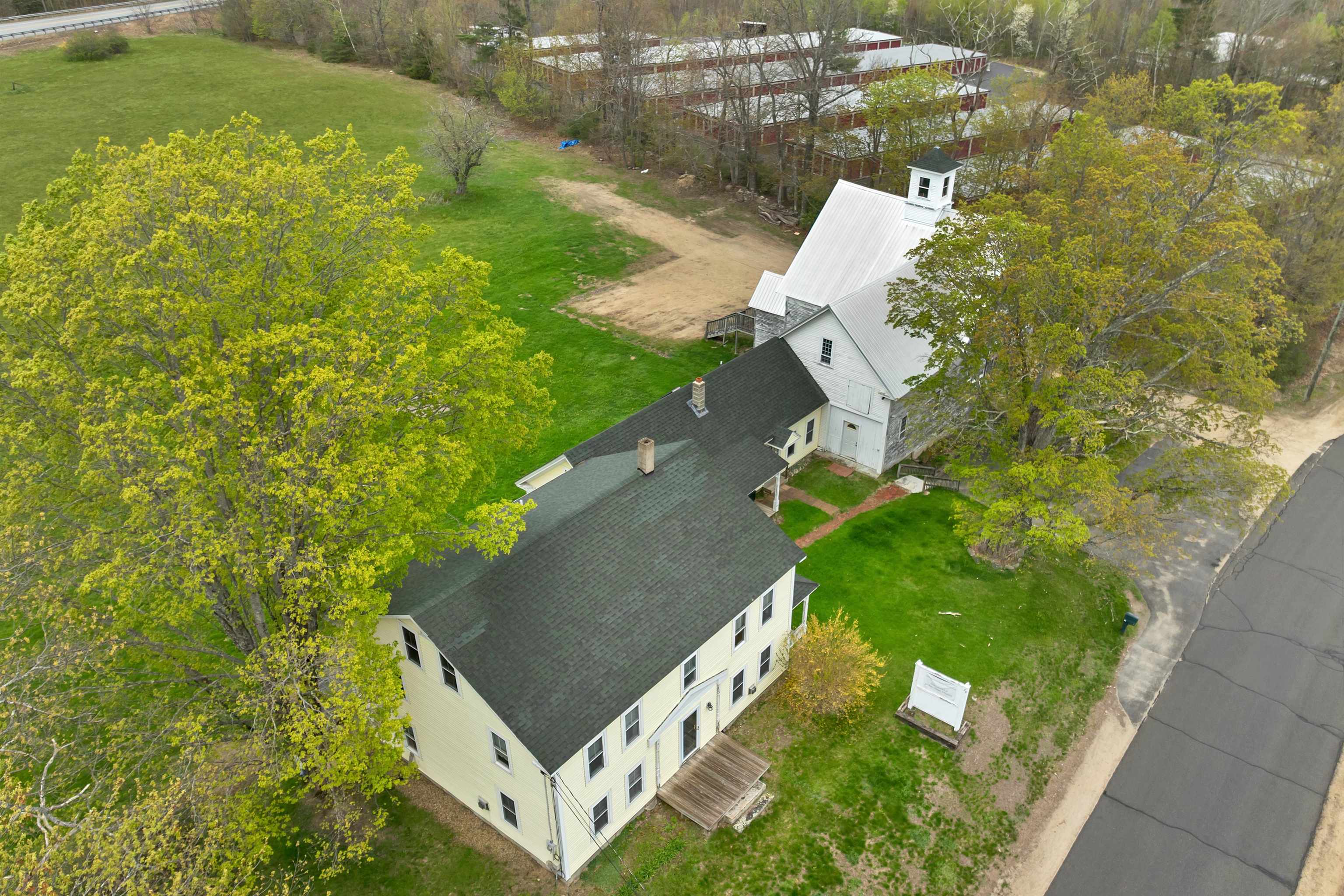 79 High Street Pittsfield, NH 03263 - Photo 5 of 60