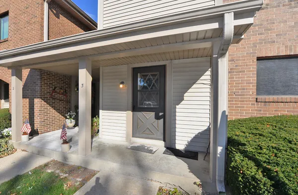 $209,000 | 5740 Cambridge Lane, Unit 3, Mount Pleasant, WI 53406