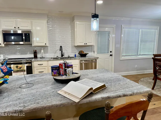 $324,000 | 2044 Viking Street, Vidalia, LA 71373