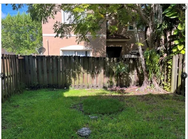 $2,400 | 21444 Southwest 85th Path, Cutler Bay, FL 33189