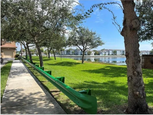 $2,400 | 21444 Southwest 85th Path, Cutler Bay, FL 33189