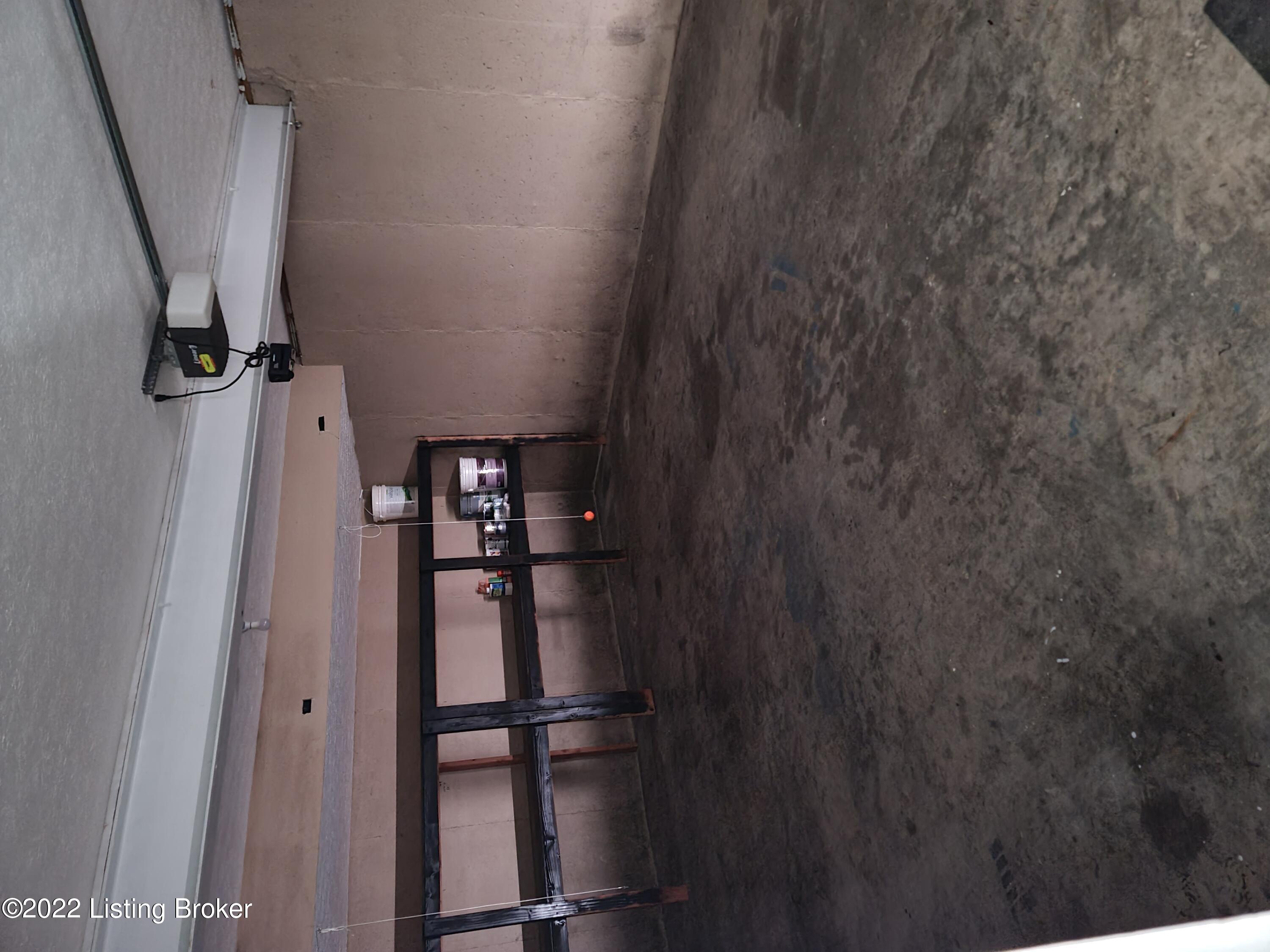 1191 South Boundary Road Radcliff, KY 40160 - Photo 5 of 13 SBoundary-2CarGarage