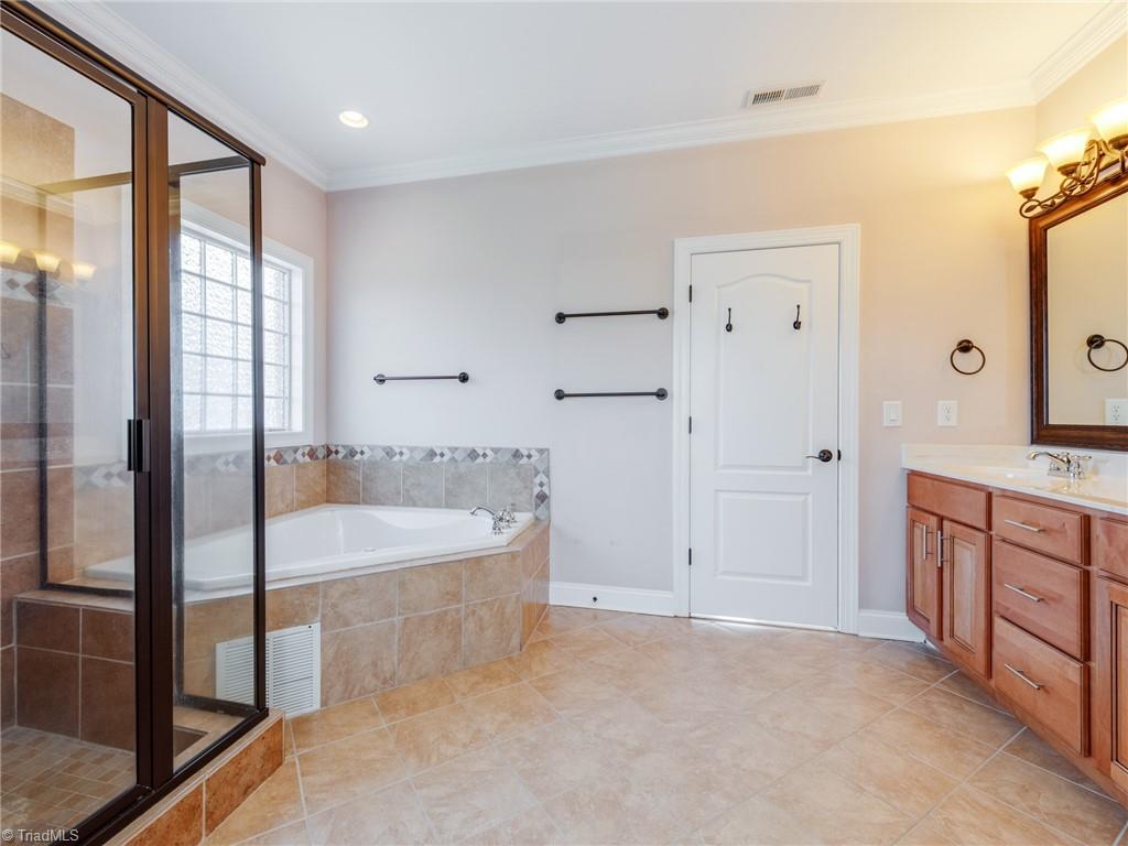 6628 Ridge Run Court Clemmons, NC 27012 - Photo 21 of 34 Gallery Image 21