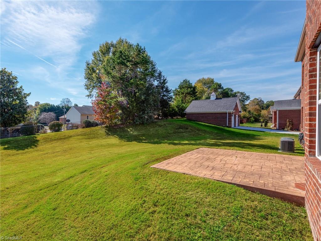6628 Ridge Run Court Clemmons, NC 27012 - Photo 5 of 34 Gallery Image 5