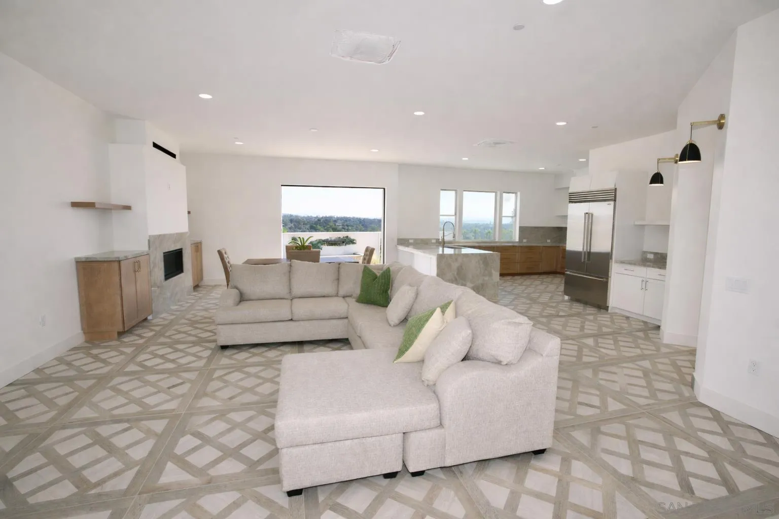 588 Twin Country Lane Fallbrook, CA 92028 - Photo 4 of 16