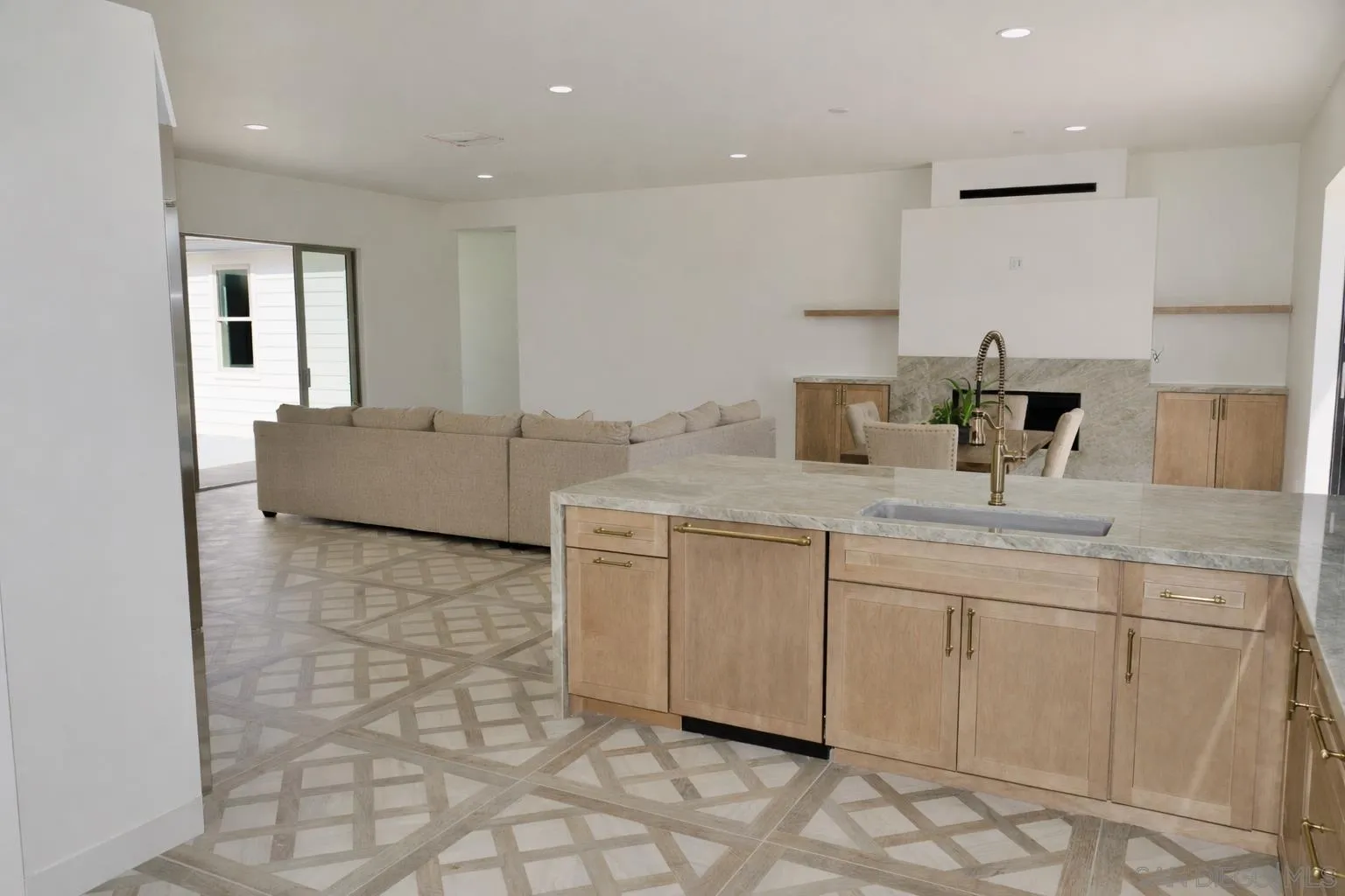 588 Twin Country Lane Fallbrook, CA 92028 - Photo 5 of 16