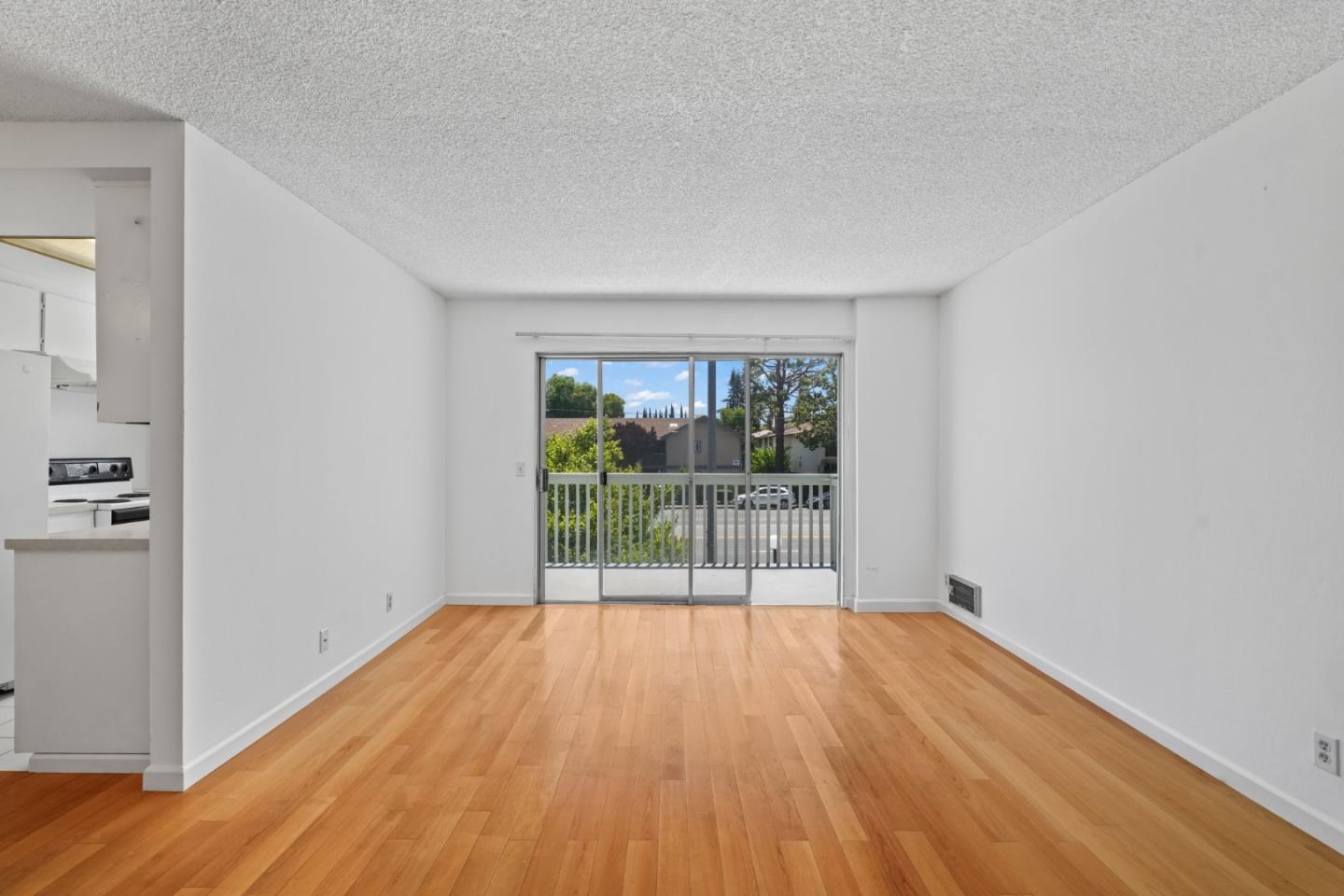 1083 Reed Avenue, Unit D Sunnyvale, CA 94086 - Photo 9 of 26