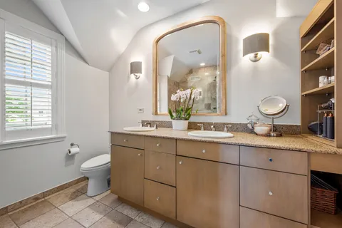$1,795,000 | 2530 Kenilworth Avenue, Wilmette, IL 60091