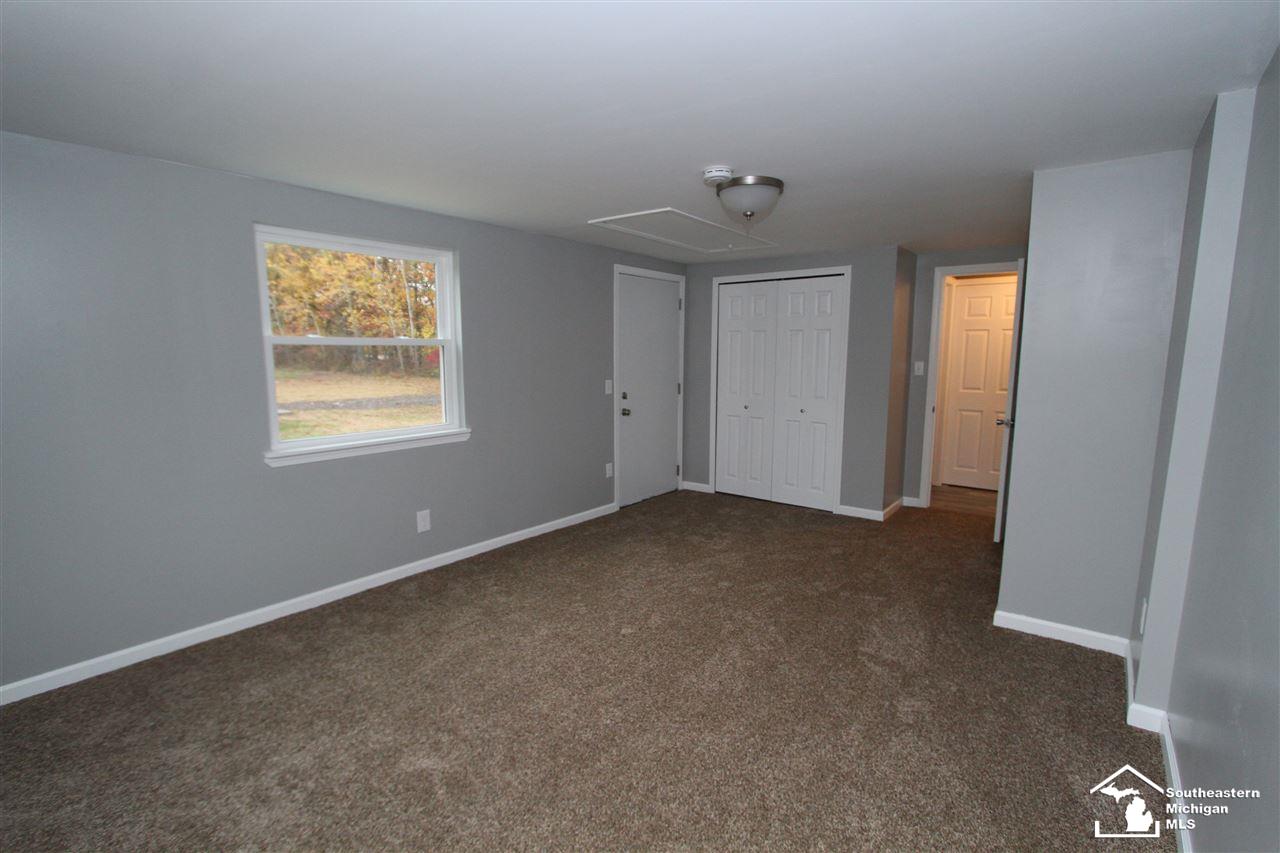 13777 Townsend Road Milan, MI 48160 - Photo 9 of 26