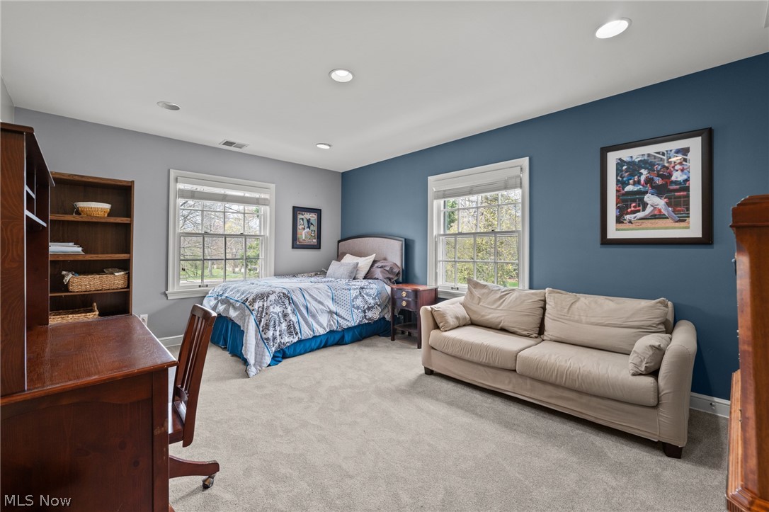 17640 South Woodland Road Cleveland, OH 44120 - Photo 23 of 40