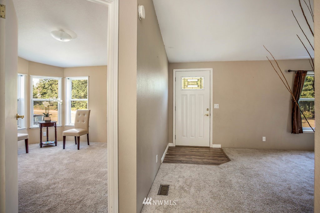 1678 Zylstra Road Oak Harbor, WA 98277 - Photo 12 of 25 Gallery Image 12