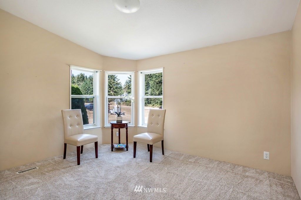 1678 Zylstra Road Oak Harbor, WA 98277 - Photo 13 of 25 Gallery Image 13