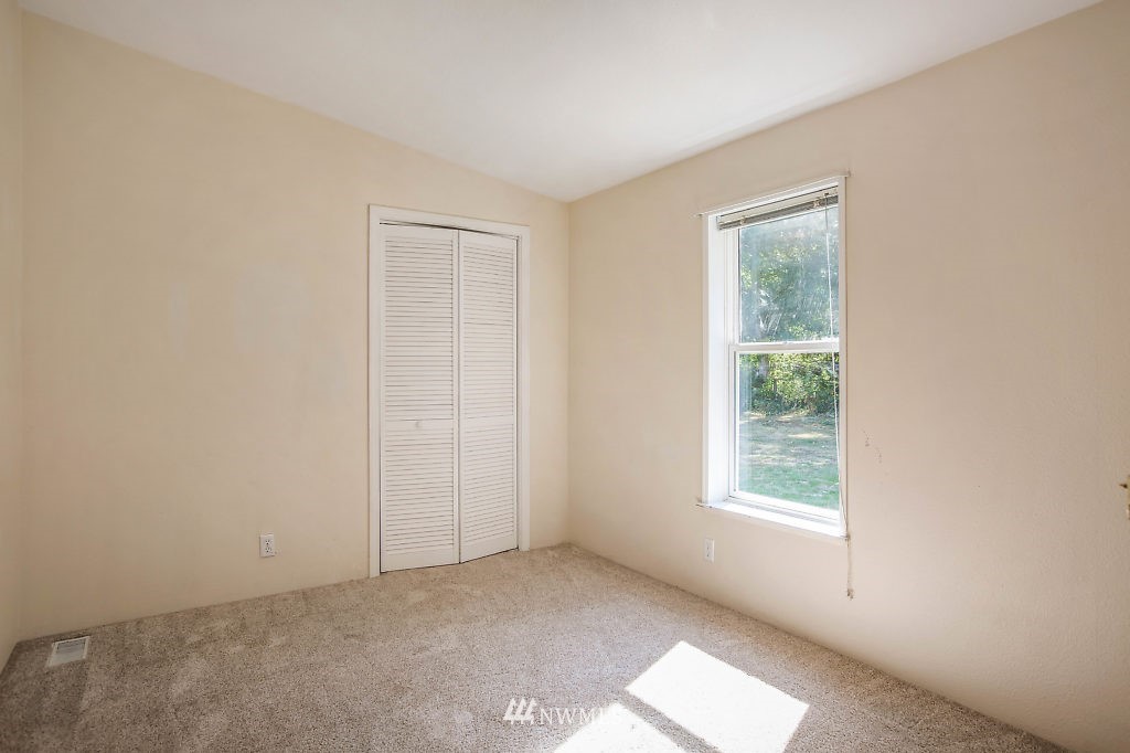 1678 Zylstra Road Oak Harbor, WA 98277 - Photo 18 of 25 Gallery Image 18