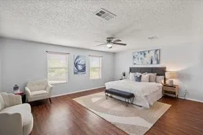 $2,395 | 812 Ericville Drive, Arlington, TX 76001