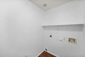 $2,395 | 812 Ericville Drive, Arlington, TX 76001