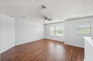 $2,395 | 812 Ericville Drive, Arlington, TX 76001