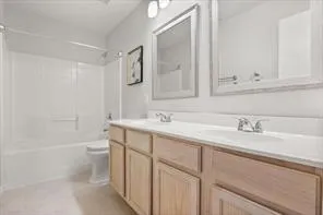 $2,395 | 812 Ericville Drive, Arlington, TX 76001