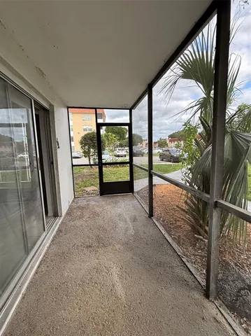 $1,900 | 4152 Inverrary Drive, Unit 101, Lauderhill, FL 33319