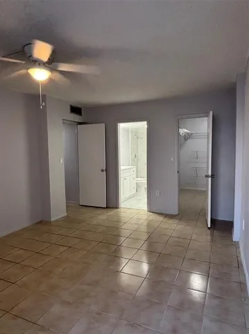 $1,900 | 4152 Inverrary Drive, Unit 101, Lauderhill, FL 33319