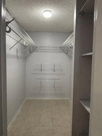 $1,900 | 4152 Inverrary Drive, Unit 101, Lauderhill, FL 33319