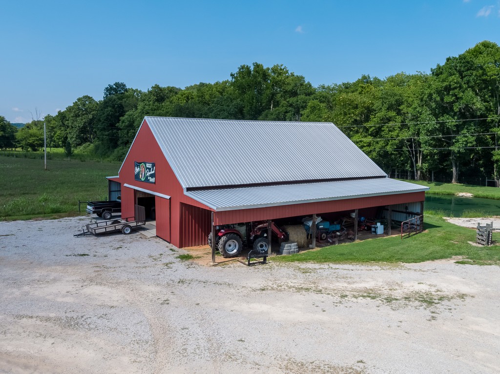 2564 New Highway 7 Santa Fe, TN 38482 - Photo 17 of 47