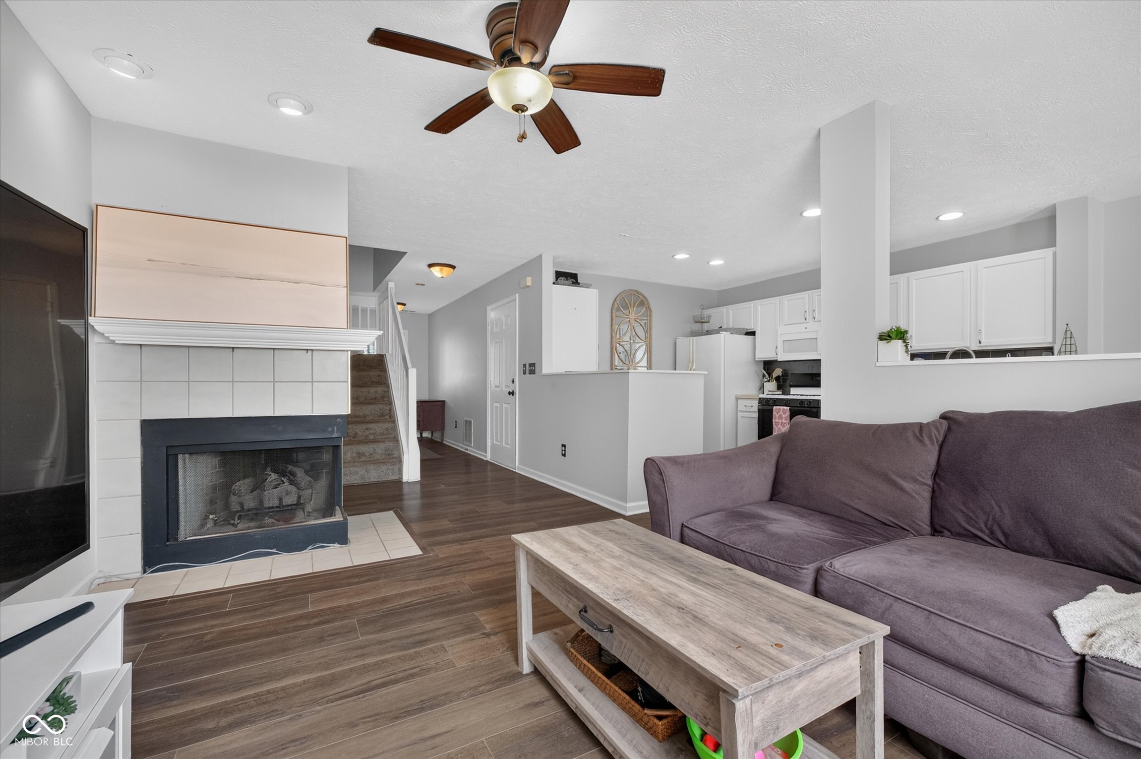 9681 Anson Street Fishers, IN 46038 - Photo 6 of 24 Gallery Image 6