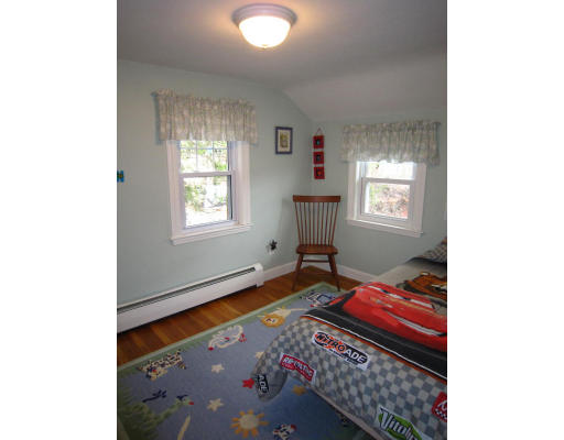 46 Florence Road Waltham, MA 02453 - Photo 12 of 14