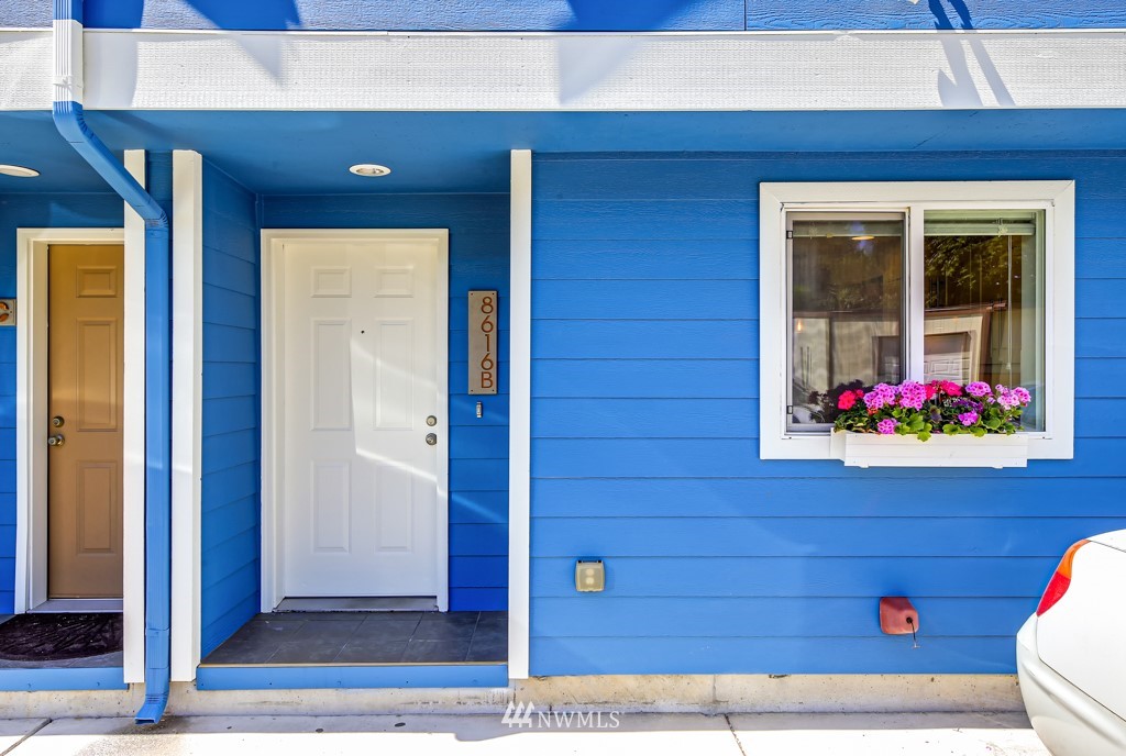 8616 Delridge Way Southwest, Unit B Seattle, WA 98106 - Photo 1 of 18 Gallery Image 1