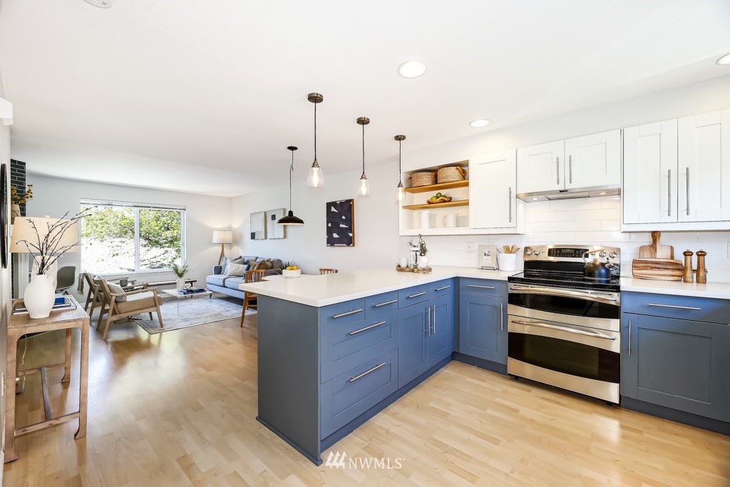 8616 Delridge Way Southwest, Unit B Seattle, WA 98106 - Photo 2 of 18 Gallery Image 2