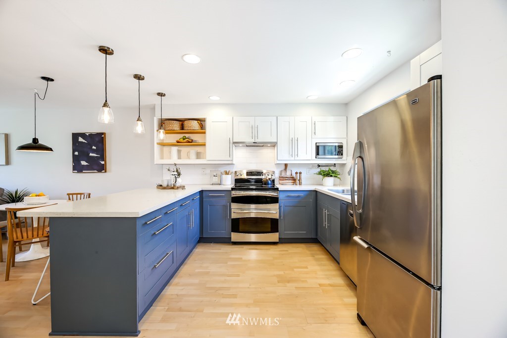8616 Delridge Way Southwest, Unit B Seattle, WA 98106 - Photo 3 of 18 Gallery Image 3