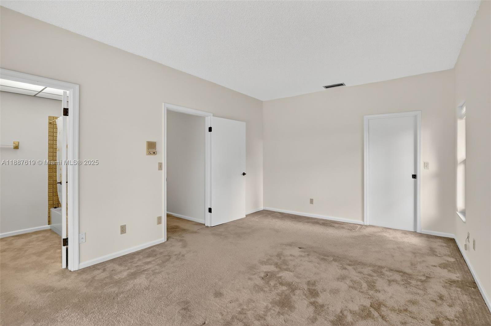 100 129th Avenue Plantation, FL 33325 - Photo 34 of 60 a view of an empty room