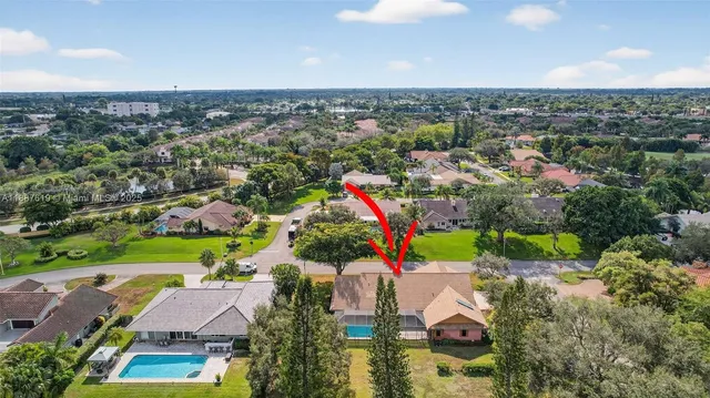 $949,900 | 100 129th Avenue, Plantation, FL 33325