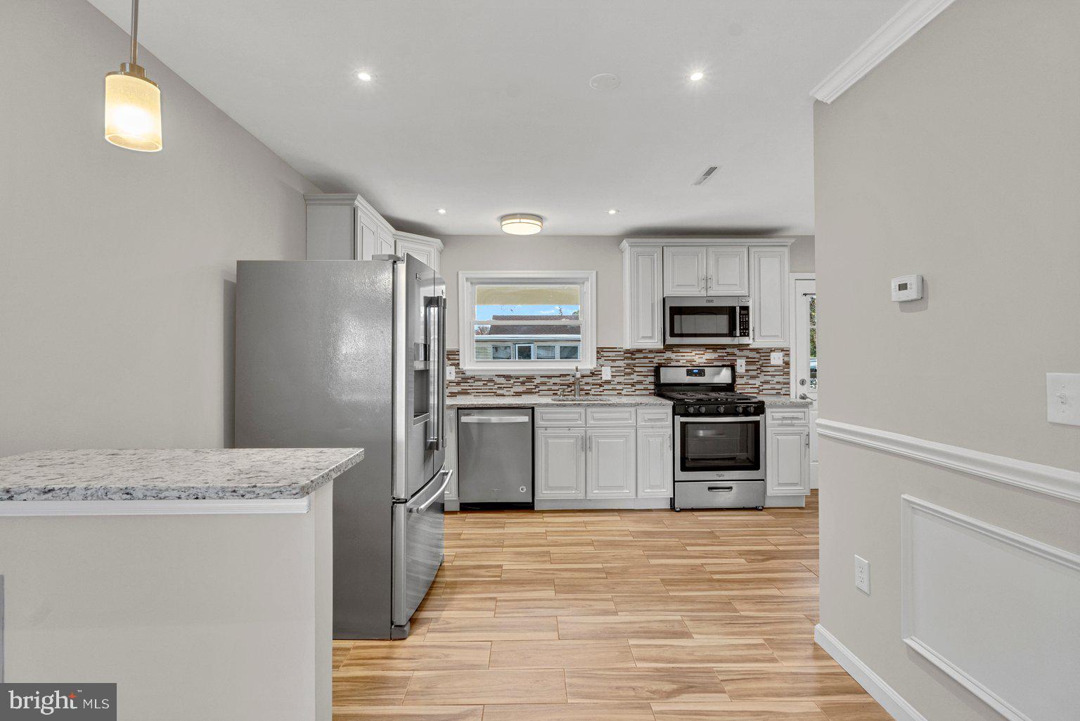 2102 North Rolling Road Baltimore, MD 21244 - Photo 8 of 22