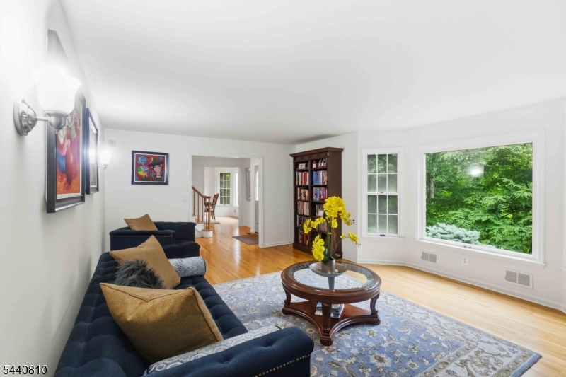 56 Union Hill Road Morris Plains, NJ 07950 - Photo 11 of 36