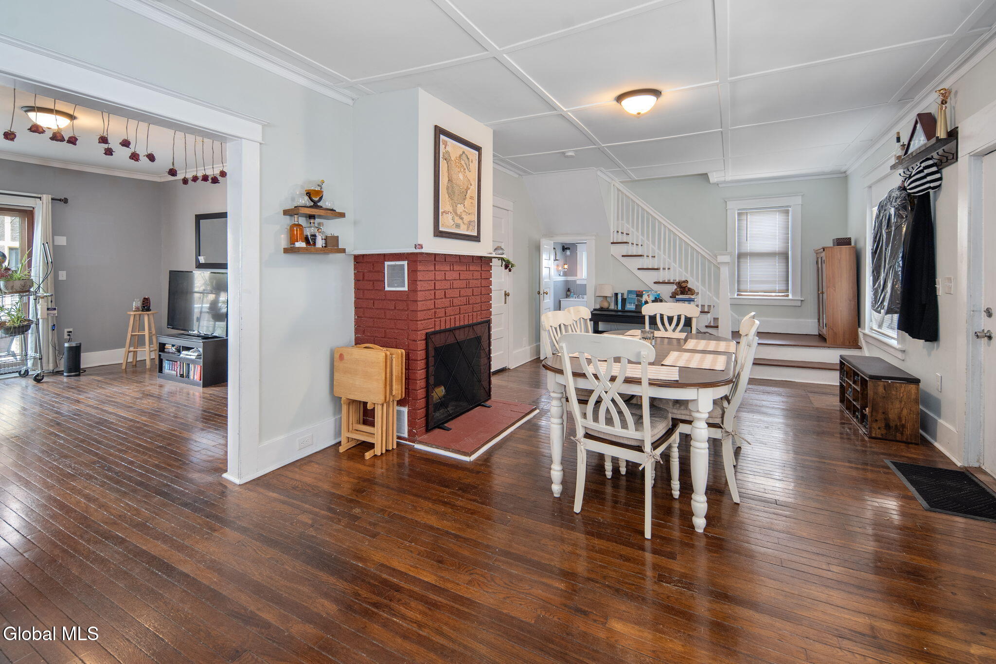 505 Bedford Road Schenectady, NY 12308 - Photo 2 of 47 13-505BedfordRd_13