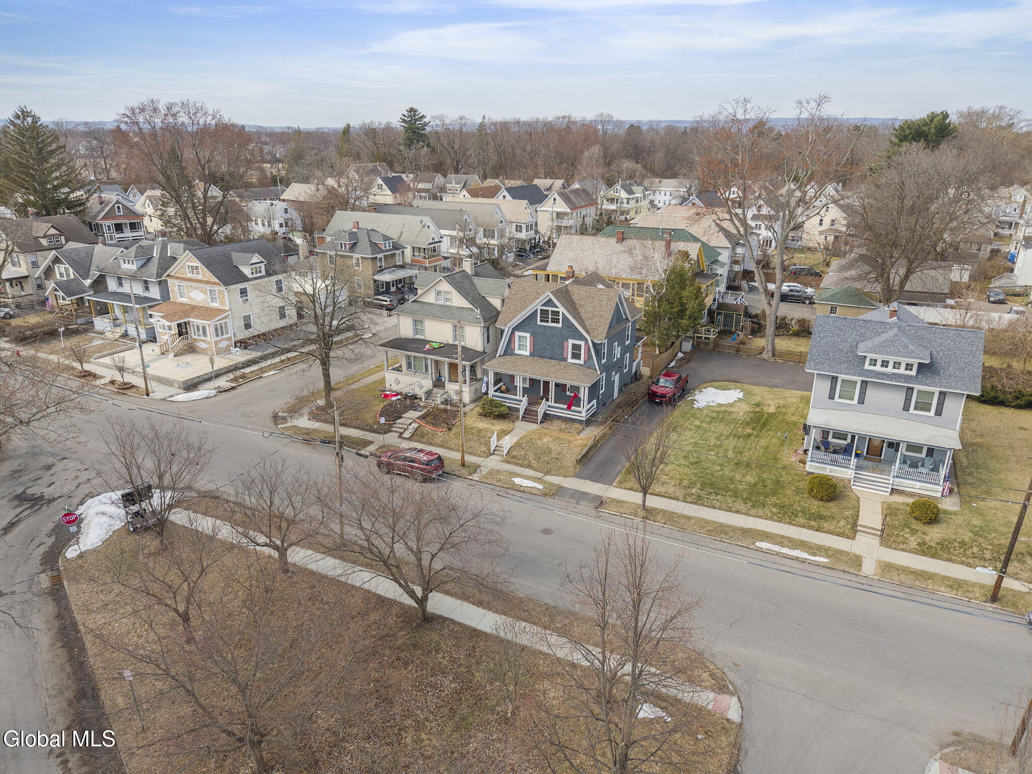 505 Bedford Road Schenectady, NY 12308 - Photo 45 of 47 54-505BedfordRd_54