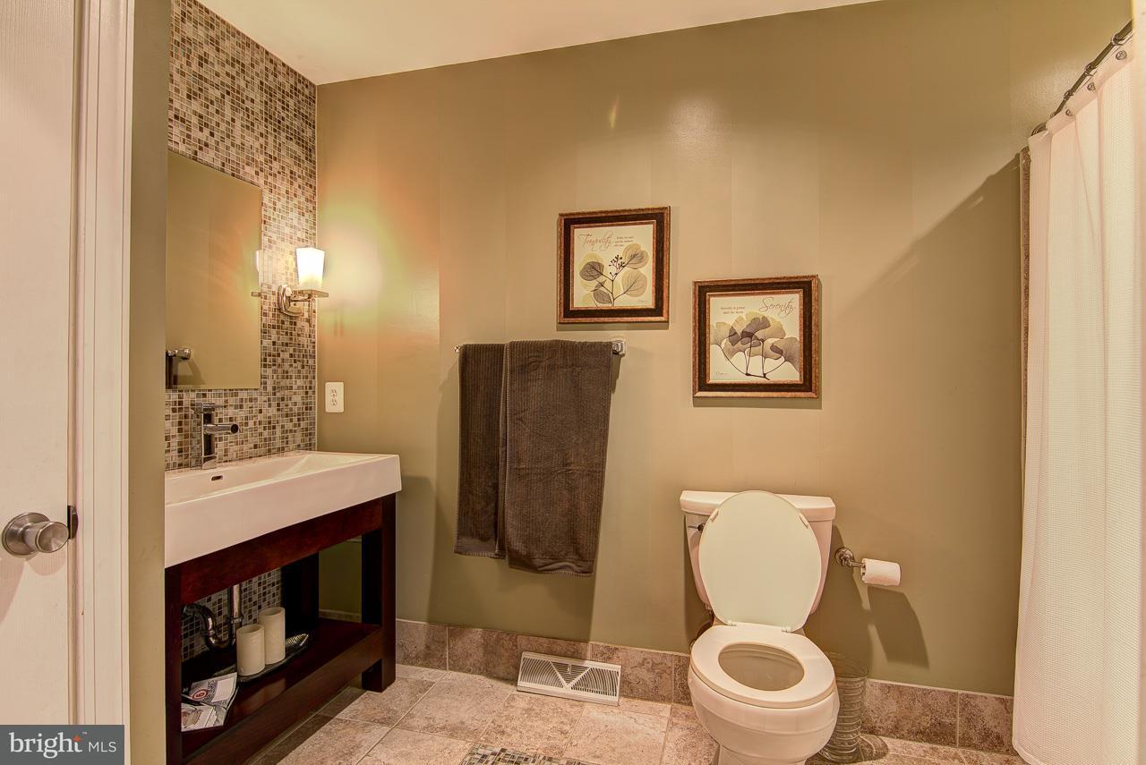 2744 Jefferson Road Spring Grove, PA 17362 - Photo 15 of 35