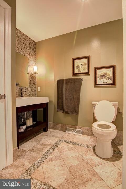 2744 Jefferson Road Spring Grove, PA 17362 - Photo 21 of 35