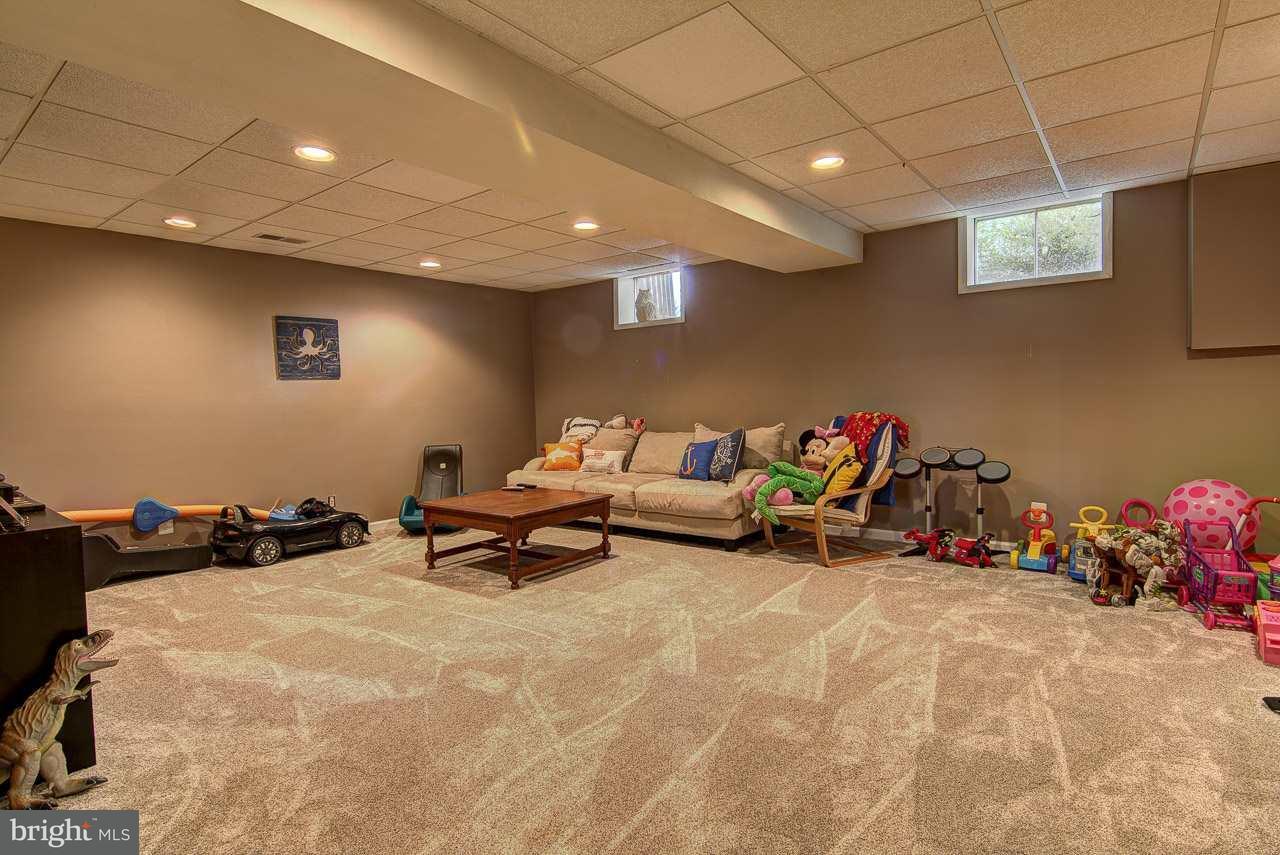 2744 Jefferson Road Spring Grove, PA 17362 - Photo 23 of 35