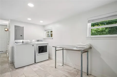 $1,050,000 | 2211 Hill Park Court, Decatur, GA 30033