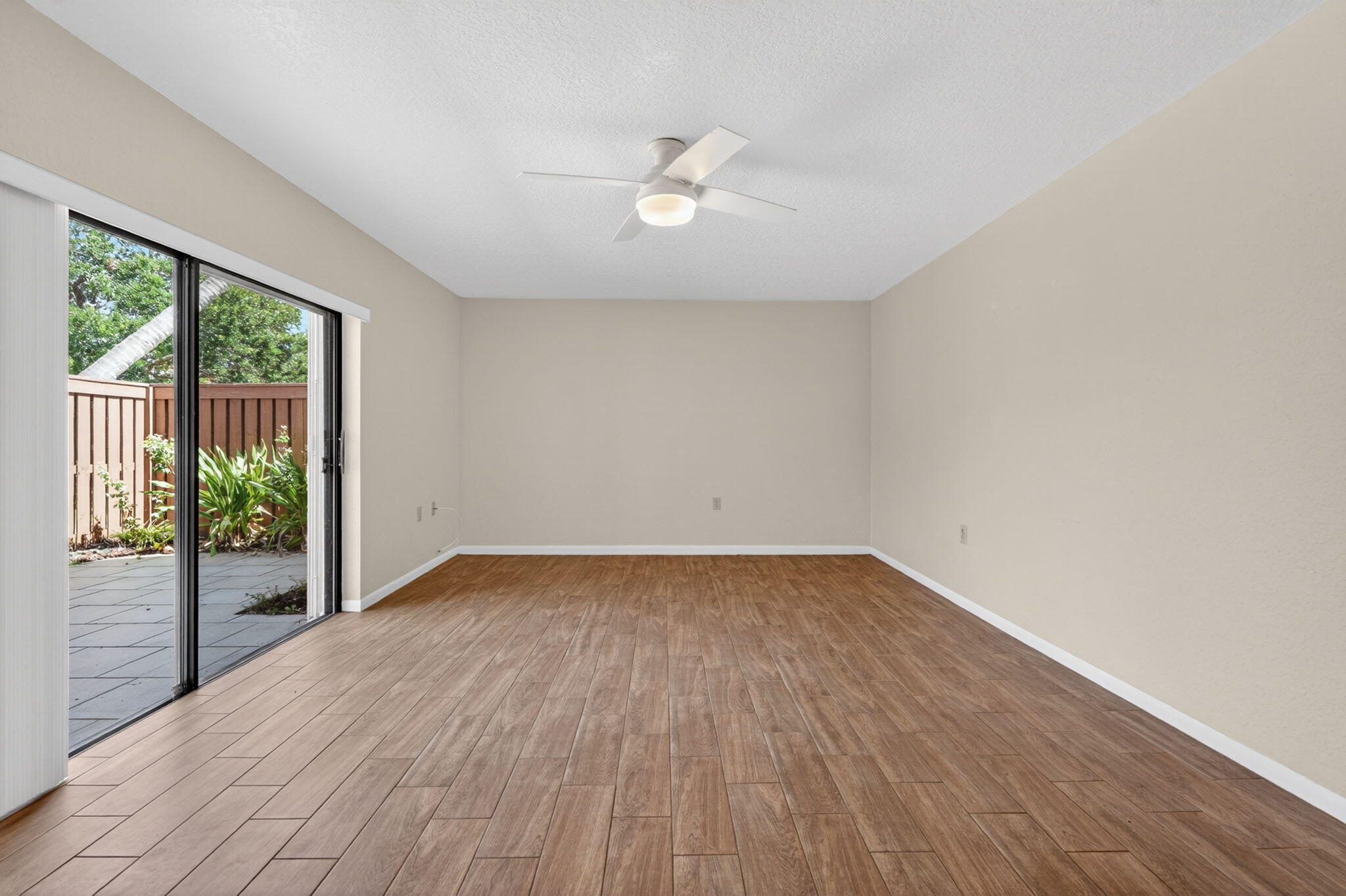 3900 County Line Road, Unit 21D Tequesta, FL 33469 - Photo 9 of 42 .