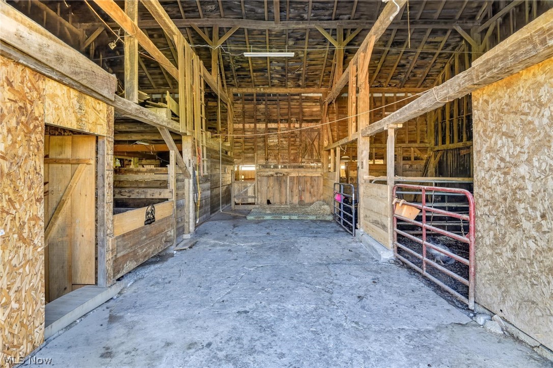 12443 Goshen Road Salem, OH 44460 - Photo 4 of 36