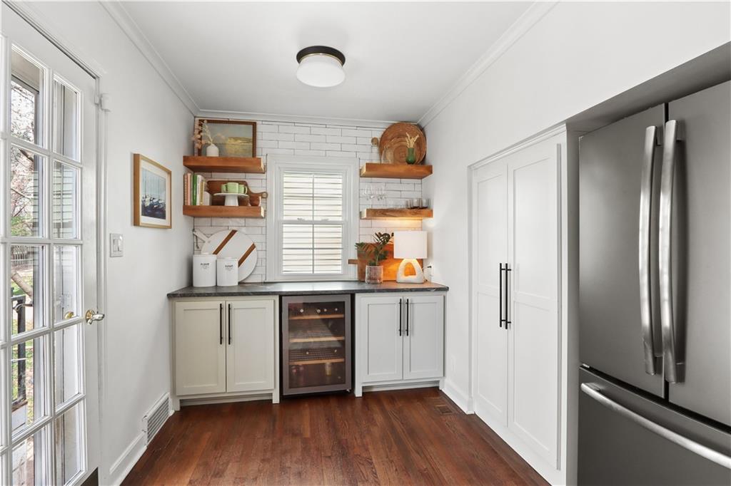 5506 Falmouth Road Fairway, KS 66205 - Photo 9 of 31