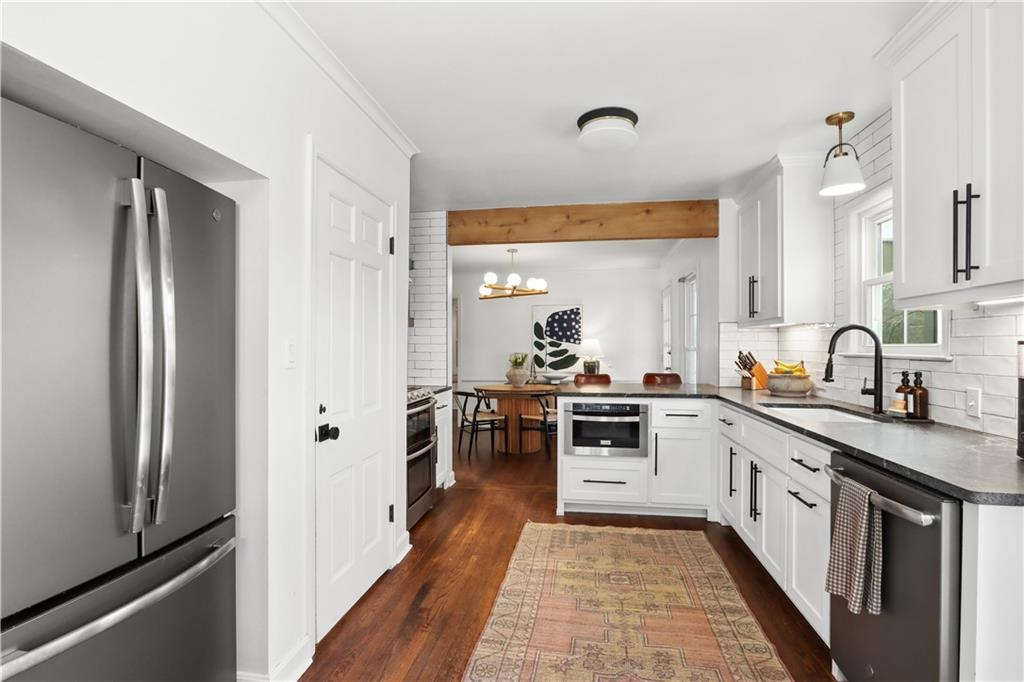 5506 Falmouth Road Fairway, KS 66205 - Photo 10 of 31