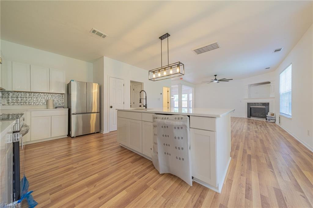 884 Jennifer Lane High Point, NC 27265 - Photo 14 of 29