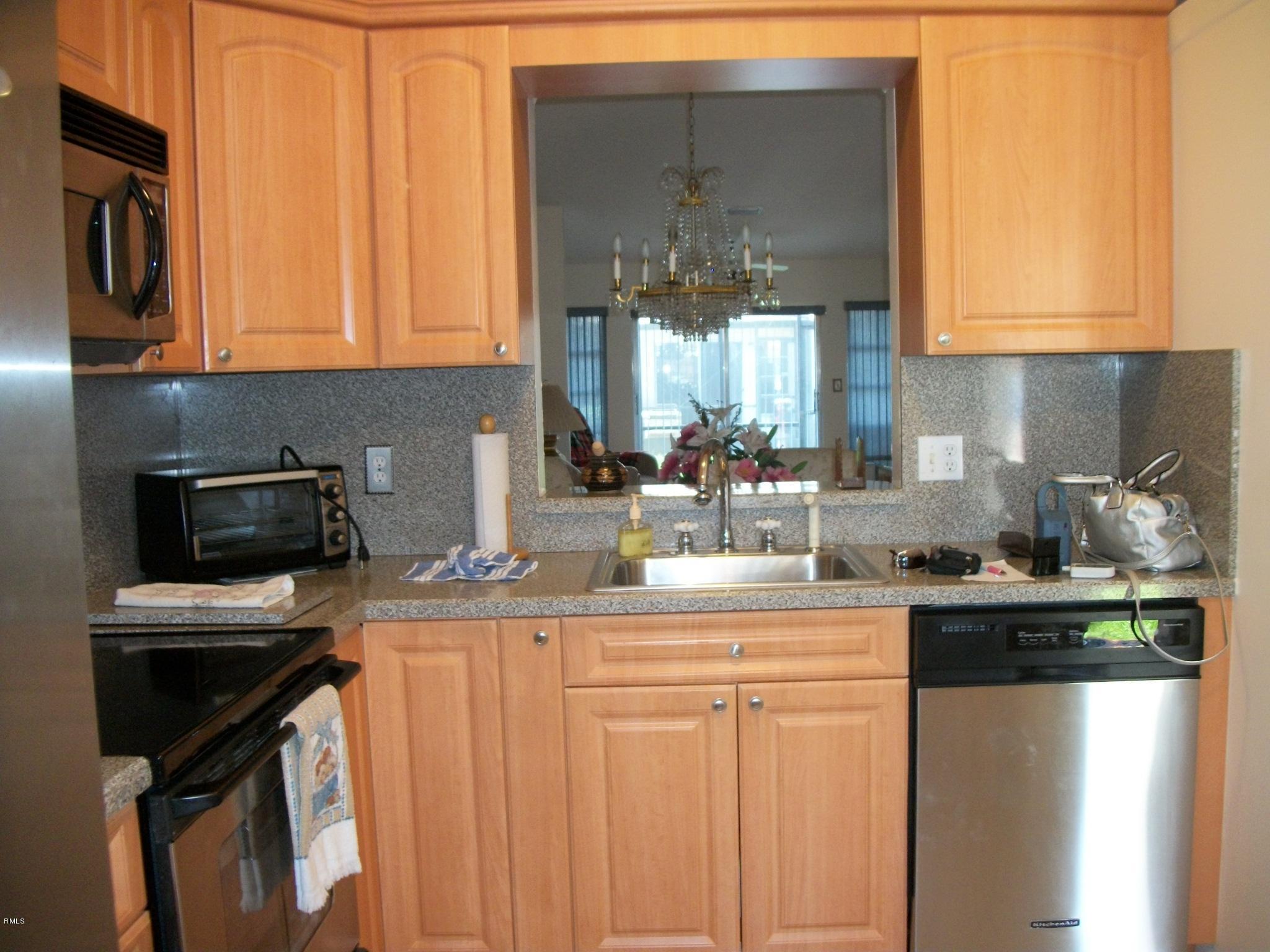8642 Dreamside Lane Boca Raton, FL 33496 - Photo 4 of 27 Kitchen